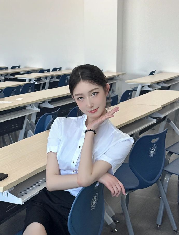 信条 封面
